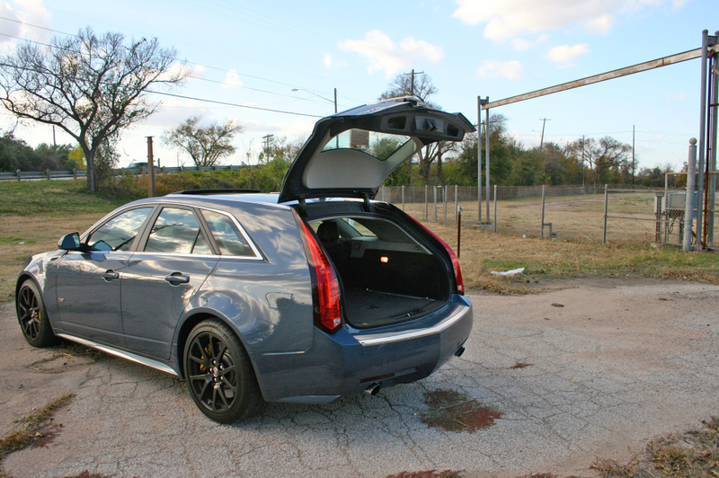 Illustration for article titled Last Drive: A Final Tire-Smoking Salute To The Cadillac CTS-V Wagon